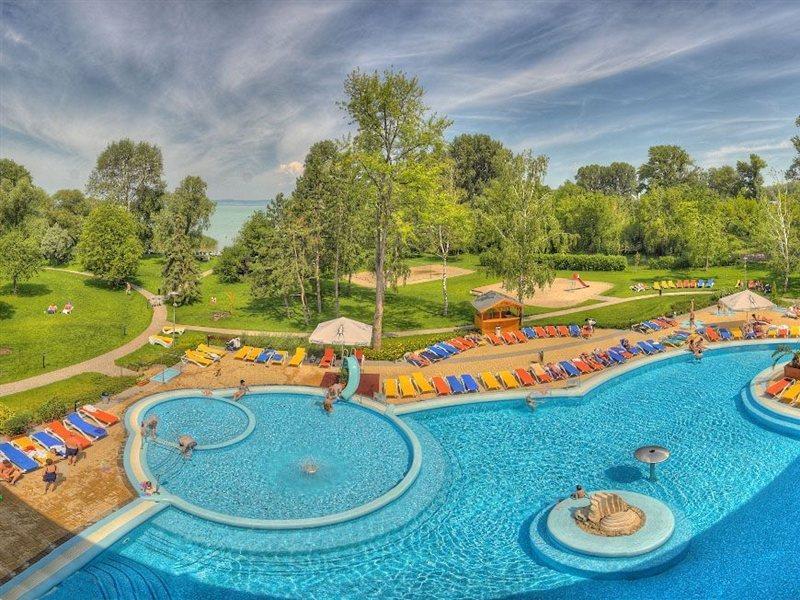 Hotel Azur Premium Siófok Esterno foto